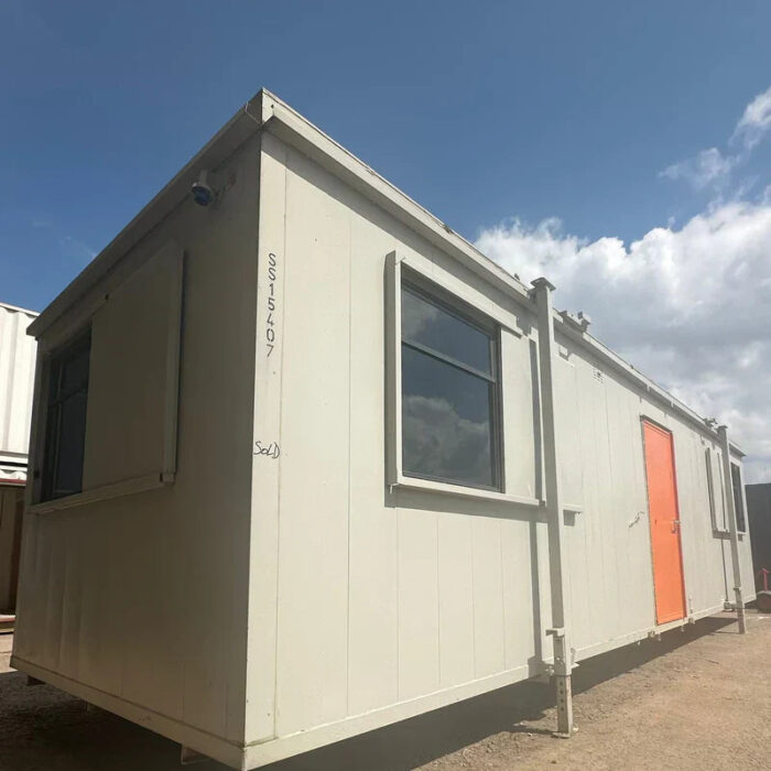 CONTENEDOR OFICINA 9,7 X 3 M